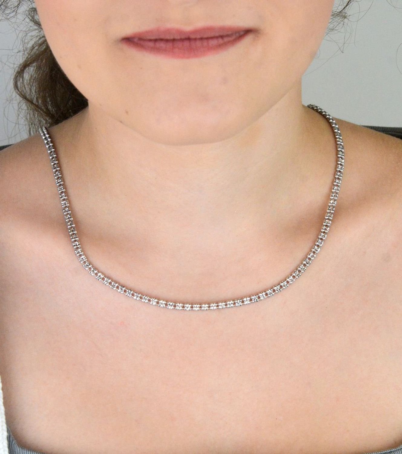 Naszyjnik srebrny z grawerowanymi kuleczkami w geometrycznym układzie - rozmiar 42cm.jpg